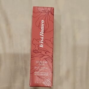 NIB Iris And Romeo Weekend Skin SPF 50 - 1.18 Oz New Normally 50$